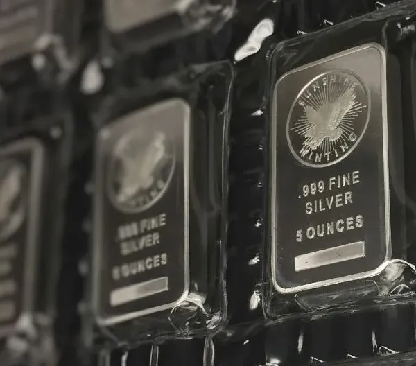 راهنمای کامل خرید نقره اصل؛ چگونه نقره تقلبی را تشخیص دهیم؟